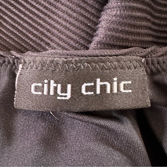 CITY CHIC BLACK RUFFLE CAVELLO V-NECK  SWIMSUIT SIZE 14 - Picture 7 of 13